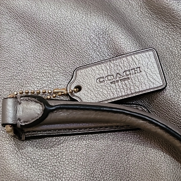 Coach Bag - Picture 4 of 11